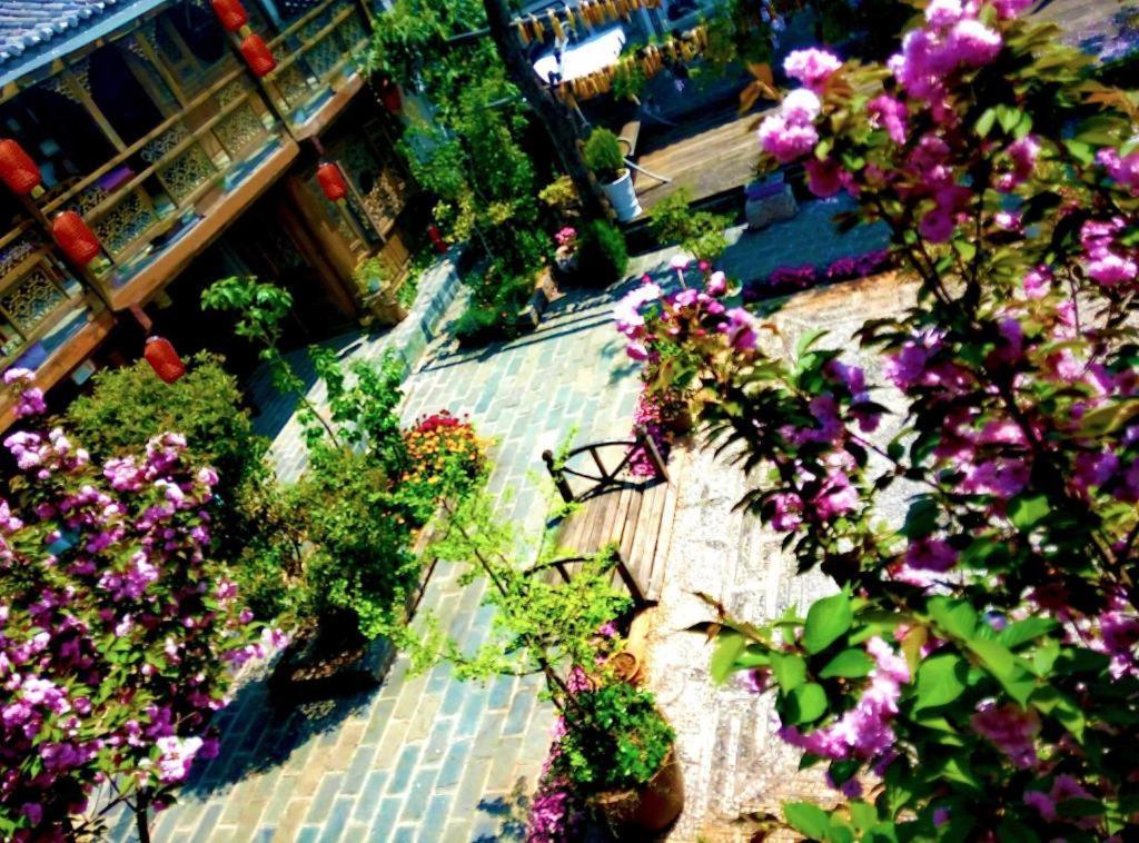 Lijiang Baisha Holiday Resort エクステリア 写真