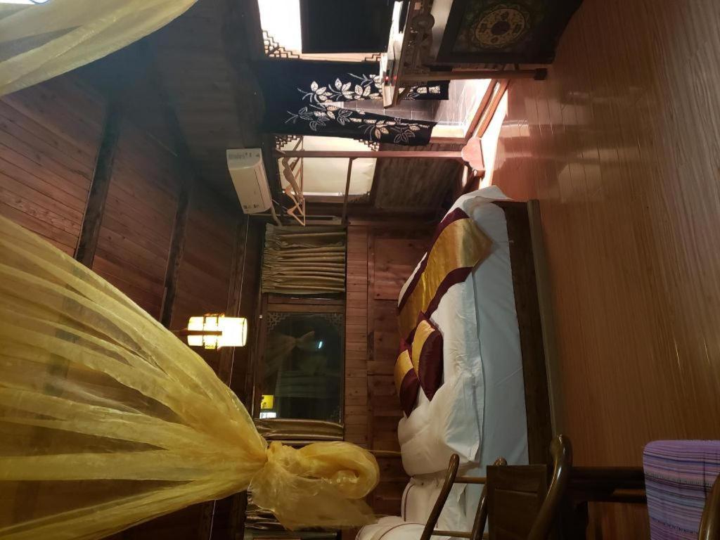 Lijiang Baisha Holiday Resort エクステリア 写真